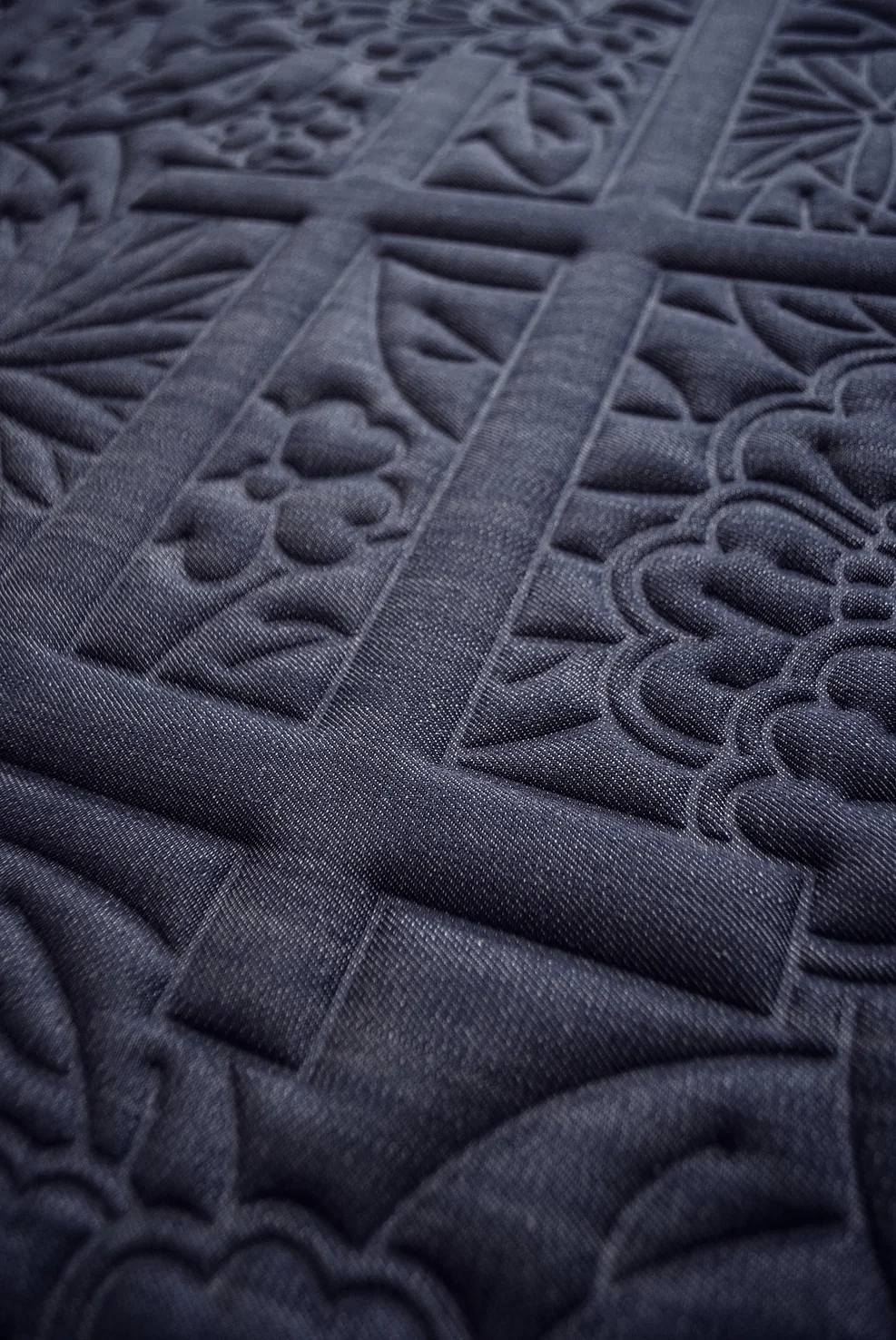 Wallcovering Tokyo Blue Shoji Blossom Denim detail